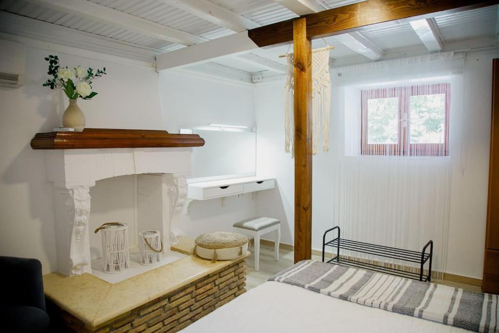 Yard- Family Retreat Apartment Corinth Luaran gambar